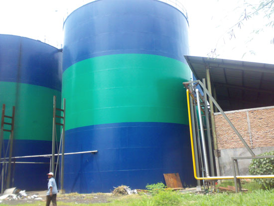 Memahami Pentingnya Tangki Silinder Vertikal dalam Skala Industri - Dokumentasi Industri PT Wardani Nusantara Fiberglass